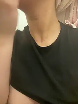 Sarahkhaalifa online show from March 23, 2026, 10:37 am