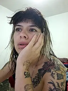 Snapshot of Carlafoxxx chatting on January 23, 2025, 5:42 pm Carlafoxxx online show from January 23, 2025, 5:42 pm