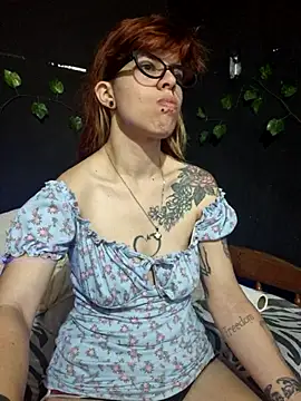 Snapshot of Carlafoxxx chatting on March 21, 2025, 4:18 pm Carlafoxxx online show from March 21, 2025, 4:18 pm