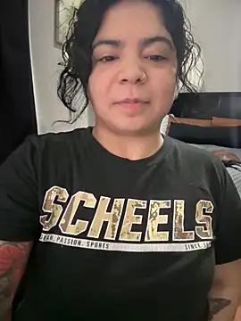 kimmiakiss22 online show from September 14, 2025, 8:09 pm