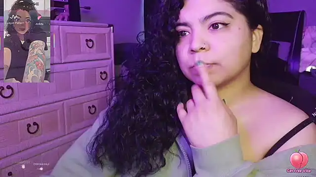 kimmiakiss22 online show from March 16, 2026, 12:07 am