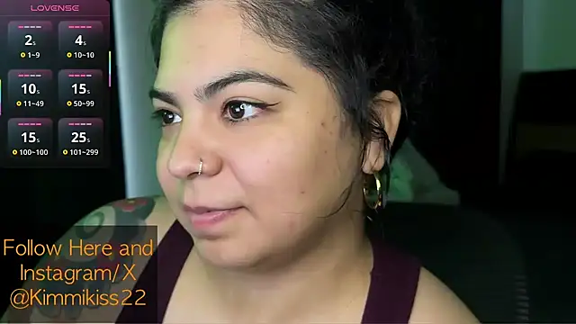 kimmiakiss22 online show from October 30, 2025, 10:06 pm