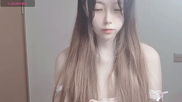 VaerySaenz online show from September 18, 2025, 2:25 am