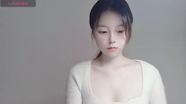 VaerySaenz online show from March 8, 2025, 2:23 am