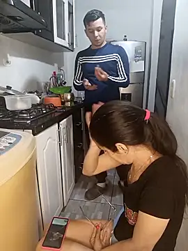 catire2323 online show from March 9, 2025, 3:32 am