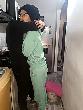 catire2323 online show from February 16, 2025, 1:49 pm