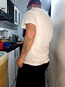 catire2323 online show from September 17, 2025, 3:19 am