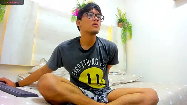 BvlgarVoyss online show from November 1, 2025, 9:52 pm