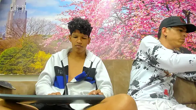 BvlgarVoyss online show from November 9, 2025, 6:56 pm