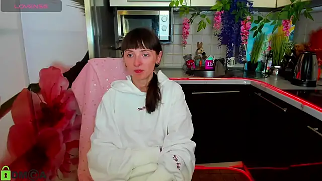 TayanaJons online show from March 20, 2026, 8:26 am