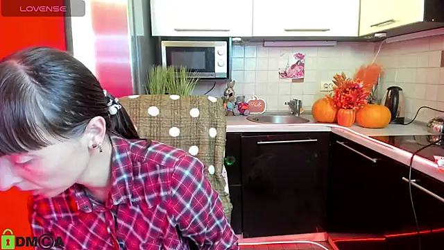 TayanaJons online show from September 27, 2025, 7:03 am