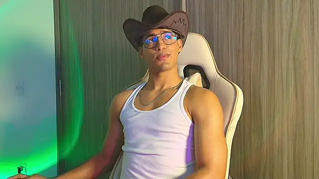 Jimmy Leeh  online show from October 31, 2025, 3:47 am