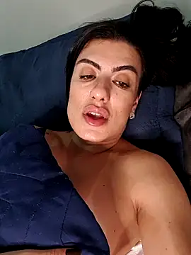 Snapshot of ise_mahh chatting on February 25, 2025, 10:53 pm ise mahh online show from February 25, 2025, 10:53 pm