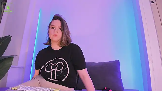 ErikaLust online show from October 16, 2025, 4:32 am