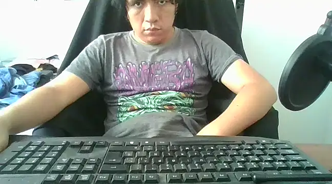 Snapshot of gianfranco1230 chatting on February 18, 2025, 6:58 pm gianfranco1230 online show from February 18, 2025, 6:58 pm