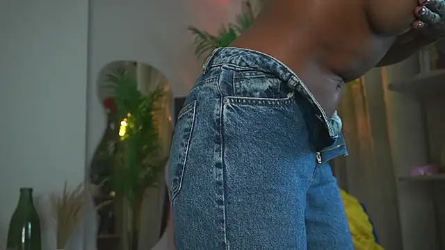 astreaharmonia online show from October 10, 2025, 4:24 am