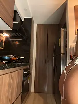 crystal bunny7 online show from February 10, 2025, 5:25 am