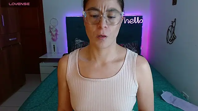 antonella sweet33 online show from March 22, 2025, 11:42 pm