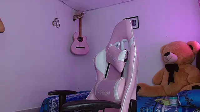 Dakota bumm online show from November 23, 2025, 2:27 pm