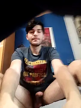 Esti02 online show from November 1, 2025, 8:19 am