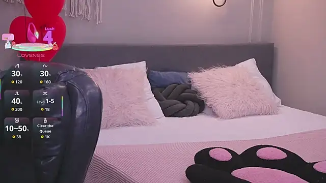 Molly Jons online show from March 24, 2026, 1:05 am