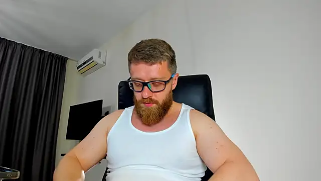 Snapshot of Findom_guy chatting on May 15, 2026, 5:22 pm Findom guy online show from May 15, 2026, 5:22 pm