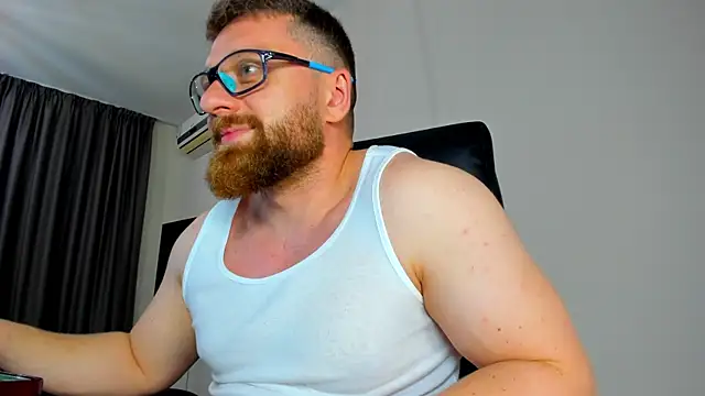 Snapshot of Findom_guy chatting on April 18, 2026, 7:58 pm Findom guy online show from April 18, 2026, 7:58 pm