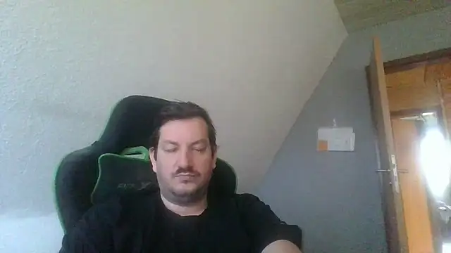 Golffahrer1982 online show from October 4, 2025, 9:44 am