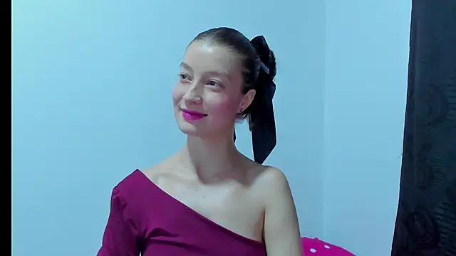 MiiaVolkova online show from October 3, 2025, 11:17 pm