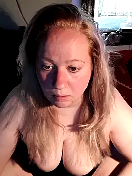 D Marinna online show from March 28, 2026, 12:17 pm