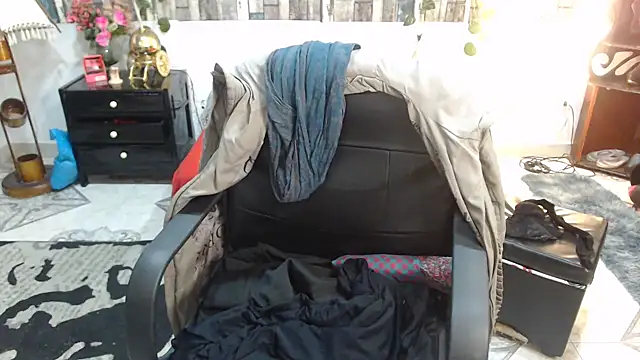 KarimaSarabe online show from September 22, 2025, 9:54 pm