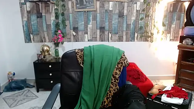 KarimaSarabe online show from February 9, 2026, 8:40 pm