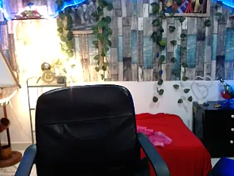 KarimaSarabe online show from February 28, 2025, 9:12 pm