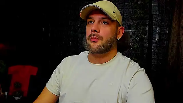 LexXHardy online show from October 23, 2025, 7:34 pm