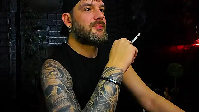 LexXHardy online show from November 23, 2025, 2:27 pm