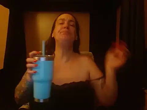 SimoneMoore online show from March 5, 2025, 6:33 am