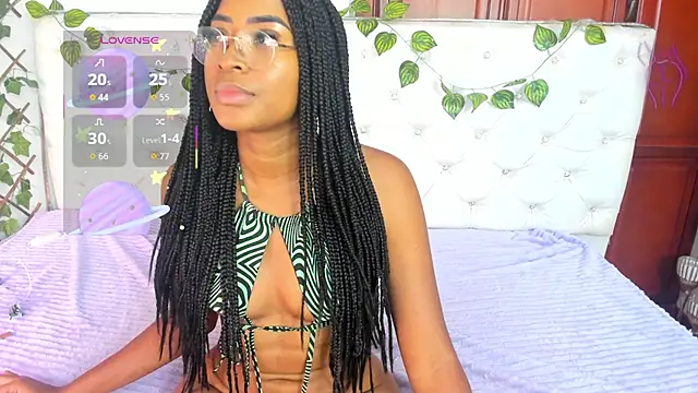 Snapshot of Andrea_Williams24 chatting on September 20, 2025, 11:48 am Andrea Williams24 online show from September 20, 2025, 11:48 am