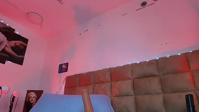  sex mia online show from September 19, 2025, 7:18 pm