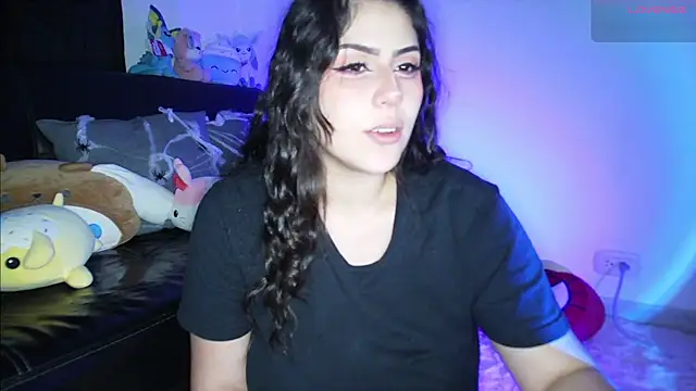 Snapshot of TuWaifuVirtual1 chatting on October 27, 2025, 11:16 pm TuWaifuVirtual1 online show from October 27, 2025, 11:16 pm