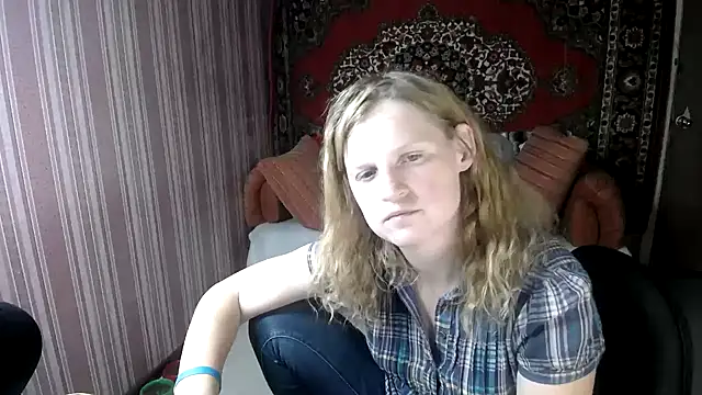 Kathlyn  Heath online show from September 12, 2025, 7:35 pm