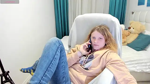 Kathlyn  Heath online show from November 24, 2025, 7:25 pm