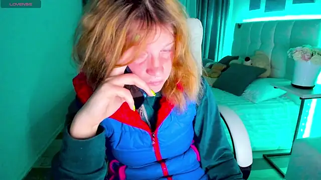 Kathlyn  Heath online show from October 6, 2025, 8:42 pm