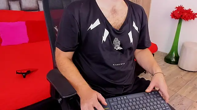 michacosio online show from September 10, 2025, 11:04 pm