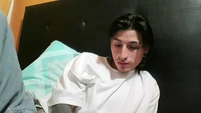 LatinWolfX online show from June 9, 2026, 10:44 pm