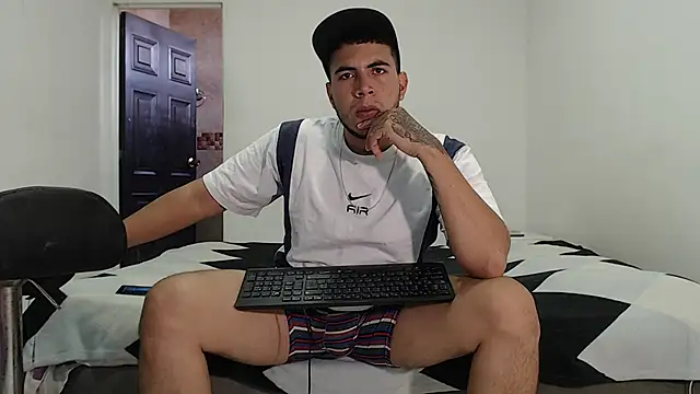 Sofiafuck20 online show from March 18, 2025, 8:16 pm