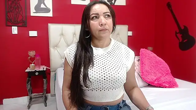 Snapshot of Rebecca_Milf chatting on November 7, 2025, 11:59 am Rebecca Milf online show from November 7, 2025, 11:59 am