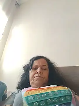 mariy522 online show from May 19, 2026, 2:13 pm