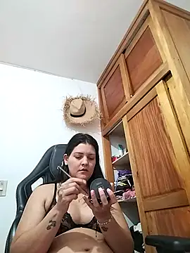 Snapshot of Mia_Hampton chatting on September 21, 2025, 5:18 pm Mia Hampton online show from September 21, 2025, 5:18 pm