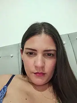 Mia Hampton online show from May 24, 2026, 8:09 pm