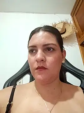 Snapshot of Mia_Hampton chatting on September 18, 2025, 8:12 pm Mia Hampton online show from September 18, 2025, 8:12 pm